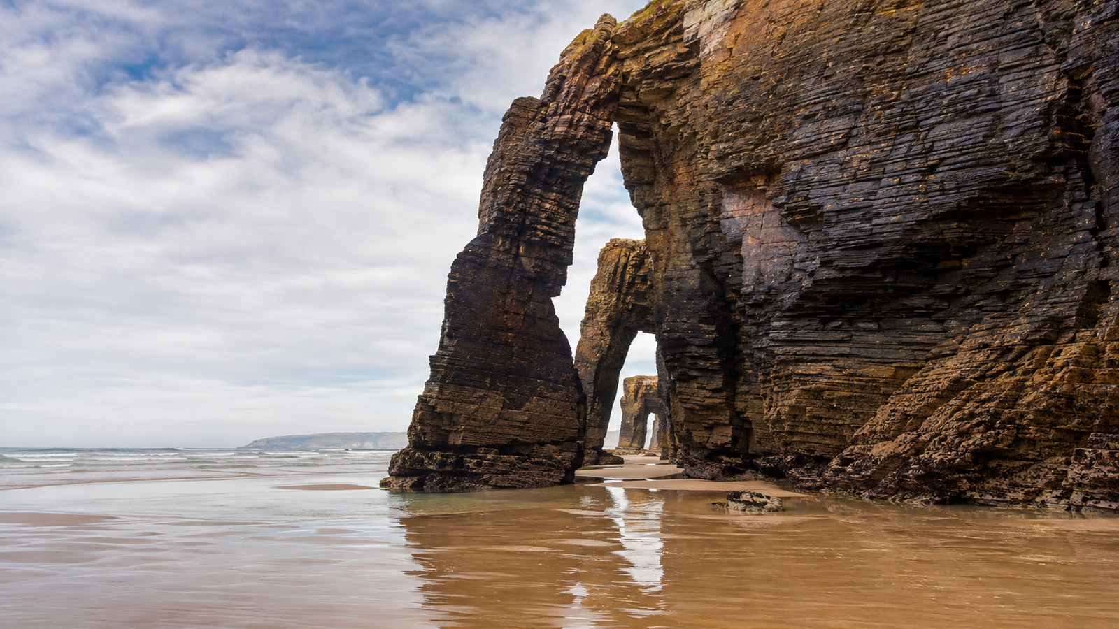DMarea baja en Playa de las Catedrales